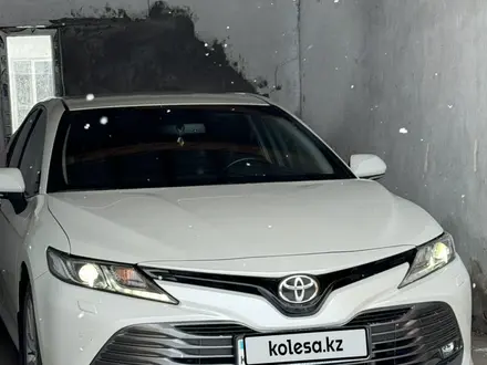 Toyota Camry 2019 года за 14 200 000 тг. в Алматы – фото 47