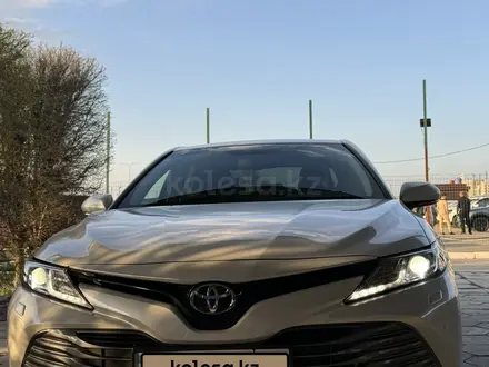 Toyota Camry 2019 года за 14 200 000 тг. в Алматы – фото 55