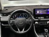 Toyota RAV4 2024 года за 16 900 000 тг. в Атырау – фото 4