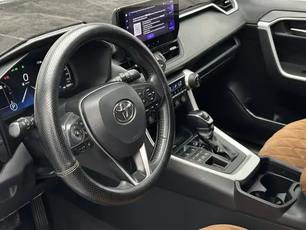 Toyota RAV4 2024 года за 16 900 000 тг. в Атырау – фото 10