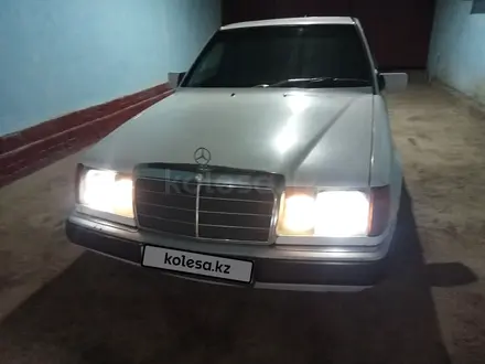 Mercedes-Benz E 200 1992 года за 1 500 000 тг. в Кызылорда – фото 4