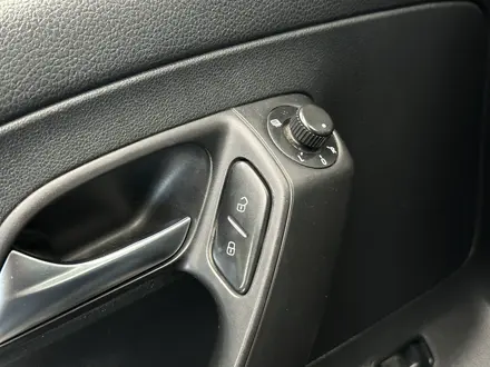 Volkswagen Polo 2018 года за 4 900 000 тг. в Атырау – фото 12