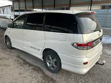 Toyota Estima, 2002