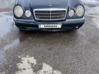 Mercedes-Benz E 200 1996 года за 1 900 000 тг. в Караганда