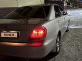 Toyota Camry 2004 годаүшін6 850 000 тг. в Сатпаев – фото 4