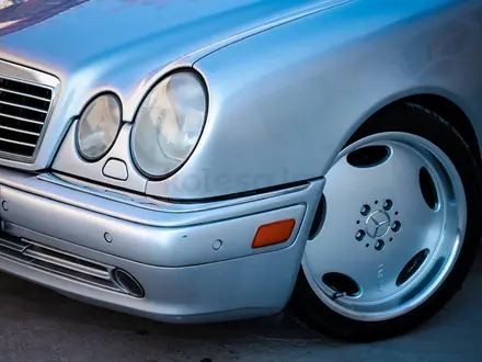 Mercedes-Benz E 55 AMG 1997 года за 6 000 000 тг. в Алматы – фото 3
