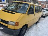 Volkswagen Transporter 1994 годаүшін3 200 000 тг. в Астана