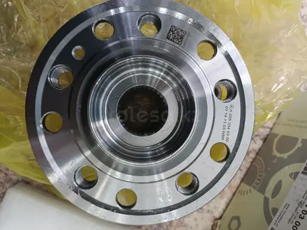 Подшипник передний ступицы мерседес W205 W212 W213 за 150 000 тг. в Астана