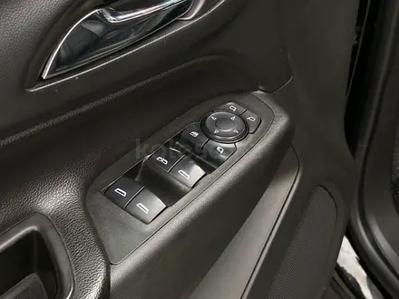 Chevrolet Equinox 2021 года за 6 990 000 тг. в Алматы – фото 6