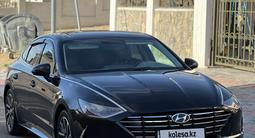 Hyundai Sonata 2021 года за 13 500 000 тг. в Актау