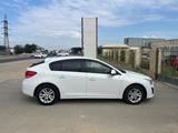 Chevrolet Cruze 2013 года за 3 300 000 тг. в Актау – фото 3