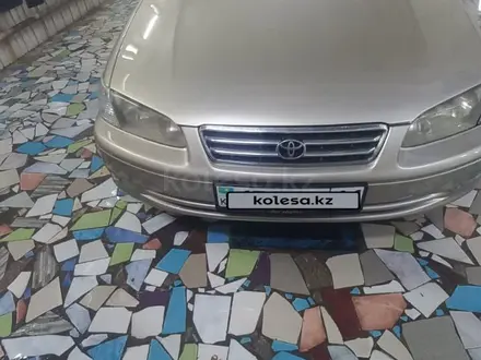 Toyota Camry 1999 года за 3 000 000 тг. в Кызылорда – фото 2