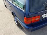 Volkswagen Passat 1994 годаүшін1 100 000 тг. в Усть-Каменогорск – фото 4