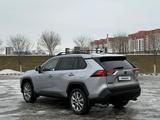 Toyota RAV4 2023 года за 17 000 000 тг. в Атырау – фото 5