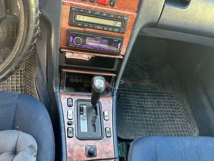 Mercedes-Benz E 230 1997 года за 2 100 000 тг. в Тараз – фото 10