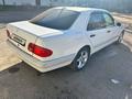Mercedes-Benz E 230 1997 года за 2 100 000 тг. в Тараз – фото 4