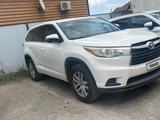 Toyota Highlander 2016 года за 10 000 000 тг. в Атырау – фото 5