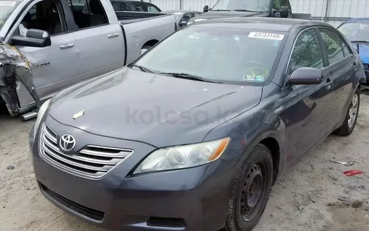 Тоёто камри 40 гибрид в Алматы