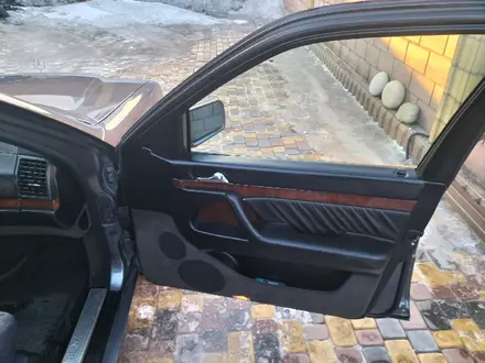 Mercedes-Benz S 320 1995 года за 3 100 000 тг. в Караганда – фото 12