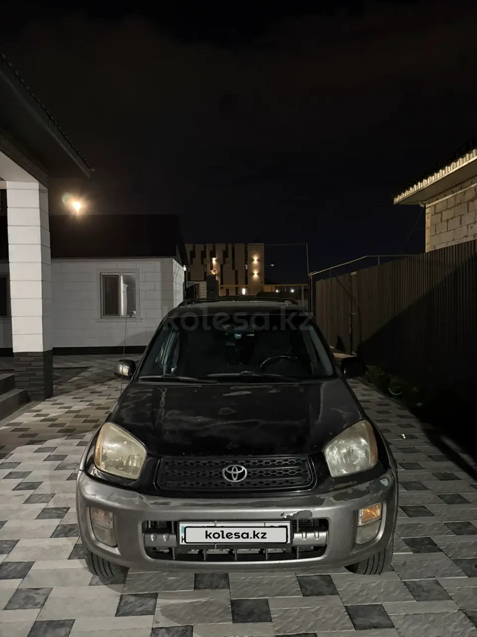 Toyota RAV4, 2000
