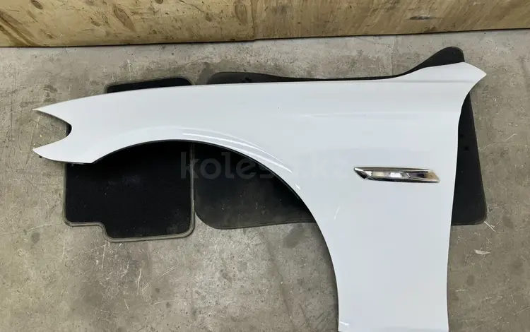 Крыло левое BMW F10 F11 за 80 000 тг. в Астана