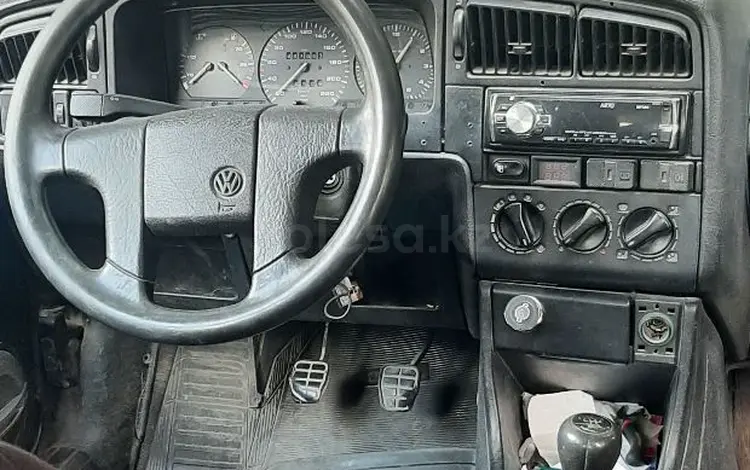 Volkswagen Passat 1993 года за 1 500 000 тг. в Тараз