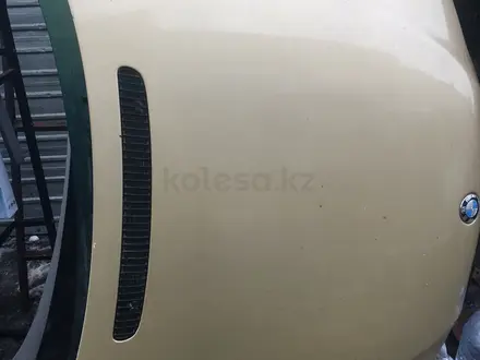 Капот на BMW е46 купэ за 40 000 тг. в Алматы – фото 2
