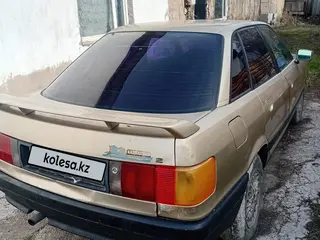 Audi 80