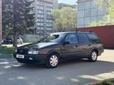 Volkswagen Passat 1992 годаүшін1 450 000 тг. в Усть-Каменогорск – фото 4