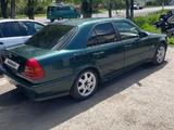 Mercedes-Benz C 240 1999 годаүшін2 400 000 тг. в Караганда – фото 4