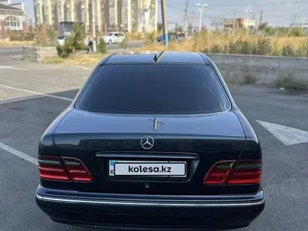 Mercedes-Benz E 280 2001 года за 4 550 000 тг. в Шымкент – фото 4