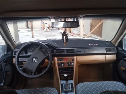 Mercedes-Benz E 250 1988 года за 1 600 000 тг. в Шу – фото 2