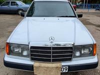 Mercedes-Benz E 230 1988 годаүшін1 850 000 тг. в Караганда