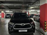 Toyota Highlander 2022 года за 23 000 000 тг. в Тараз