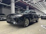 Toyota Harrier 2023 года за 17 300 000 тг. в Астана