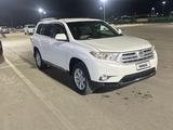 Toyota Highlander 2012 года за 7 600 000 тг. в Кульсары – фото 2