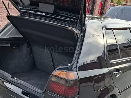 Volkswagen Golf 1998 года за 2 500 000 тг. в Алматы – фото 15