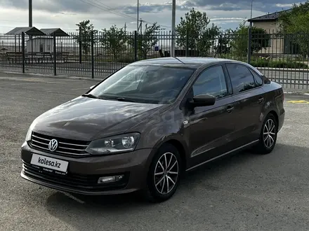 Volkswagen Polo 2016 года за 5 450 000 тг. в Актобе – фото 2