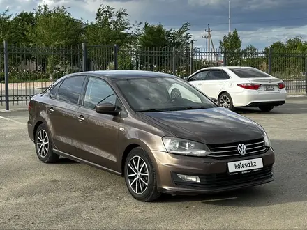 Volkswagen Polo 2016 года за 5 450 000 тг. в Актобе