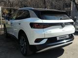Volkswagen ID.4 2022 года за 13 829 400 тг. в Алматы – фото 3