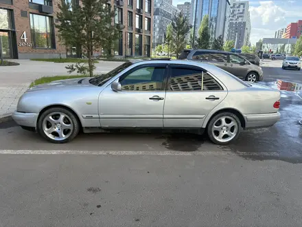 Mercedes-Benz E 280 1996 года за 2 200 000 тг. в Астана – фото 5