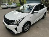 Kia Rio 2021 года за 8 200 000 тг. в Алматы – фото 2