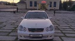 Mercedes-Benz C 320 2005 года за 5 200 000 тг. в Шымкент – фото 2