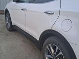 Hyundai Santa Fe 2014 года за 10 500 000 тг. в Атырау – фото 3