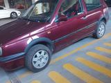 Volkswagen Golf 1998 годаfor1 300 000 тг. в Астана