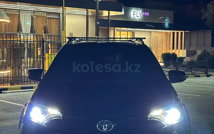 Toyota RAV4 2017 года за 11 700 000 тг. в Караганда