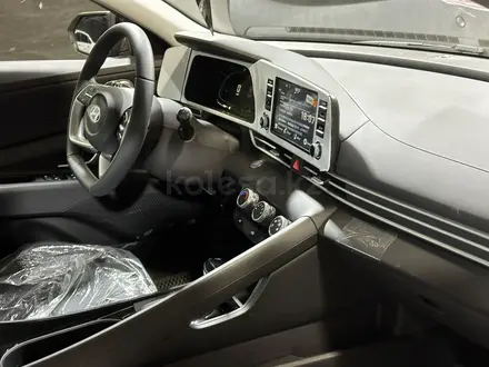 Hyundai Elantra 2022 года за 9 390 000 тг. в Актобе – фото 7