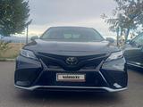 Toyota Camry 2020 года за 13 500 000 тг. в Костанай