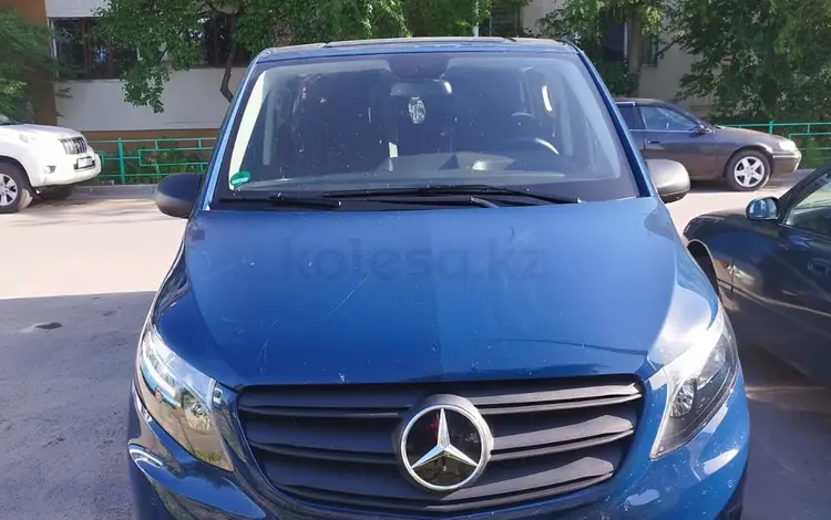 Mercedes-Benz V 220 2023 года за 31 000 000 тг. в Алматы