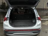 Hyundai Santa Fe 2022 года за 16 500 000 тг. в Уральск – фото 5
